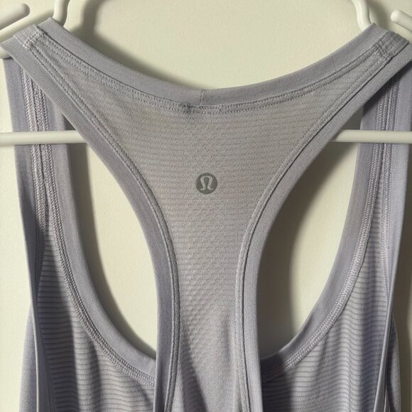 Lululemon Swiftly Tech Racerback Tank Top 2.0 Waist Length size 14 Lavender - Picture 3 of 4